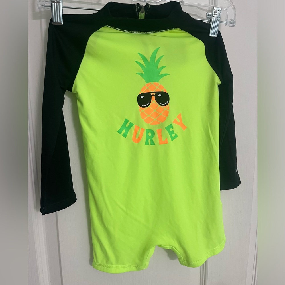 Hurley UPF 50+ - 24 Month Rash-guard Nike Dri-Fit